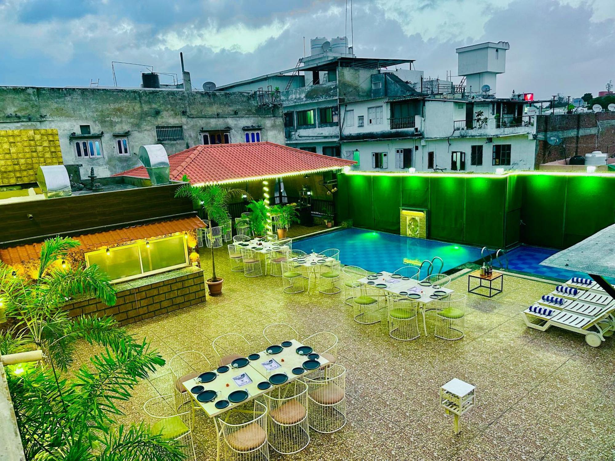 Hotel Grand Bhagwat, Udajpur Exteriér fotografie