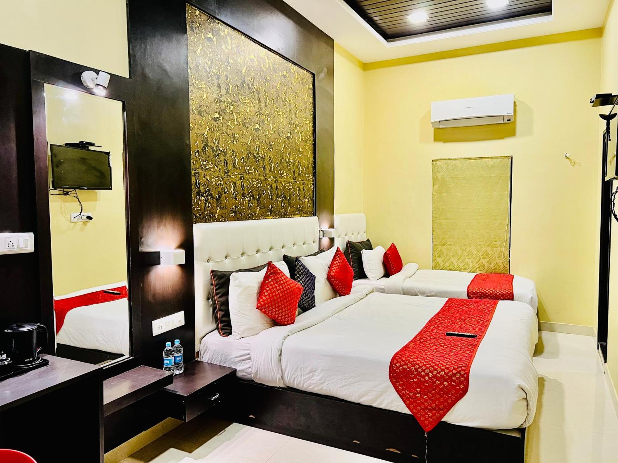 Hotel Grand Bhagwat, Udajpur Exteriér fotografie