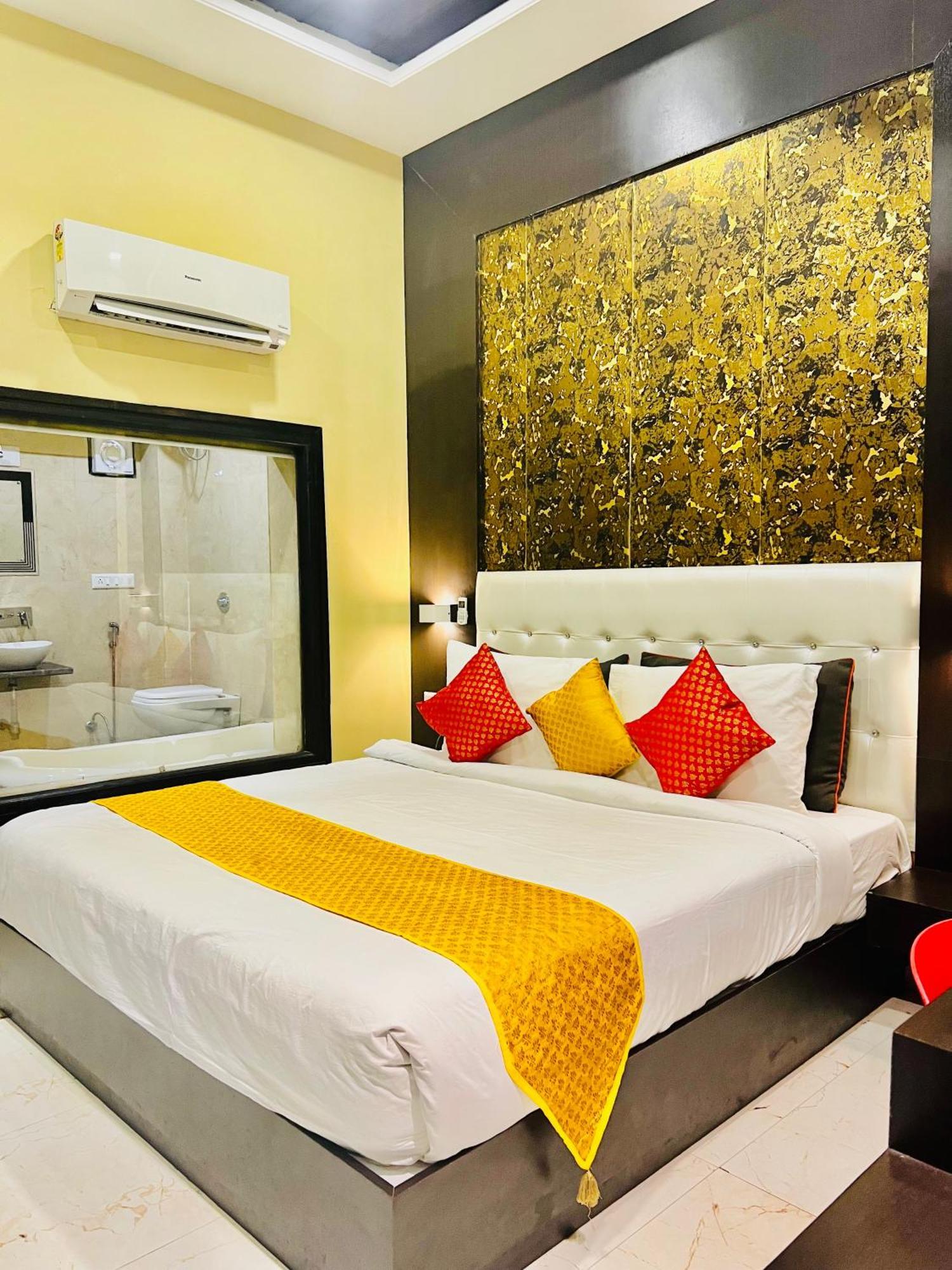 Hotel Grand Bhagwat, Udajpur Exteriér fotografie